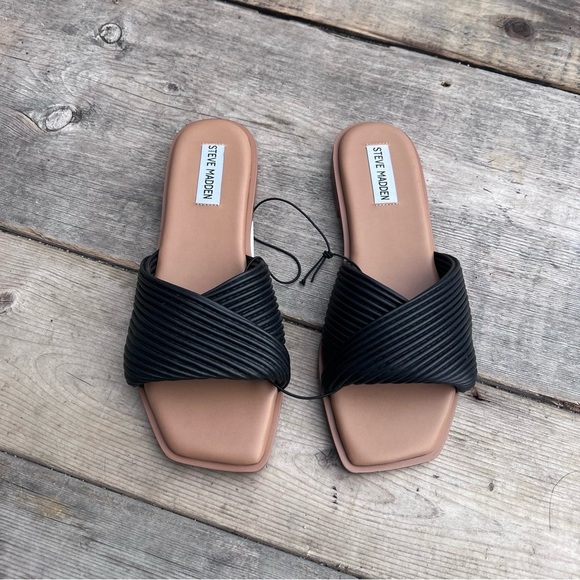 *NWT*Steve Madden Black Women's Slide Sandals - Picture 2 of 4